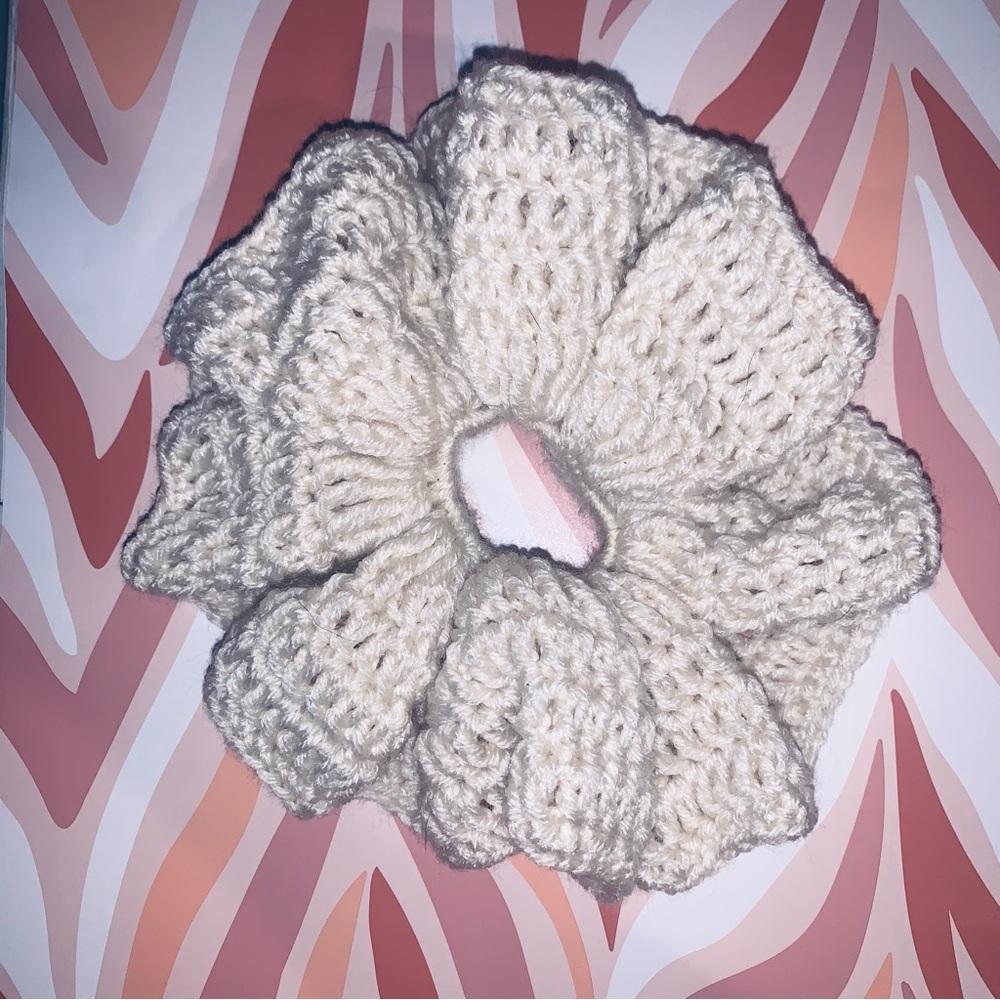 Off white, Oversized Scrunchie